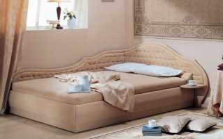 What are the features of corner double beds, important selection criteria