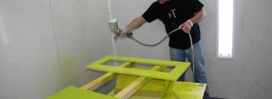 Méthodes de peinture à la maison de meubles en aggloméré, nuances importantes