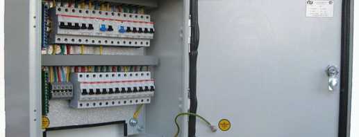 Caractéristiques des armoires de distribution électrique, aperçu du modèle