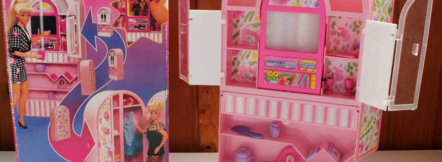 Varieties of furniture sets for Barbie, the nuances of choice