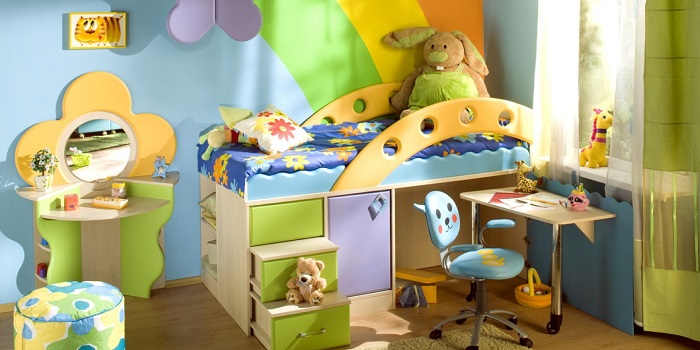 Comment décorer brillamment une pièce pour un petit enfant