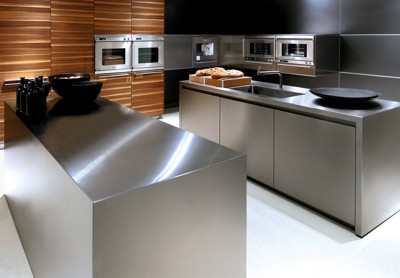 Production of interior elements from stainless steel
