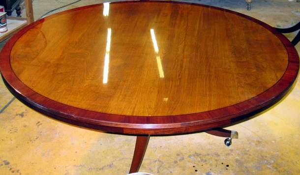 How to make a table with a glossy finish