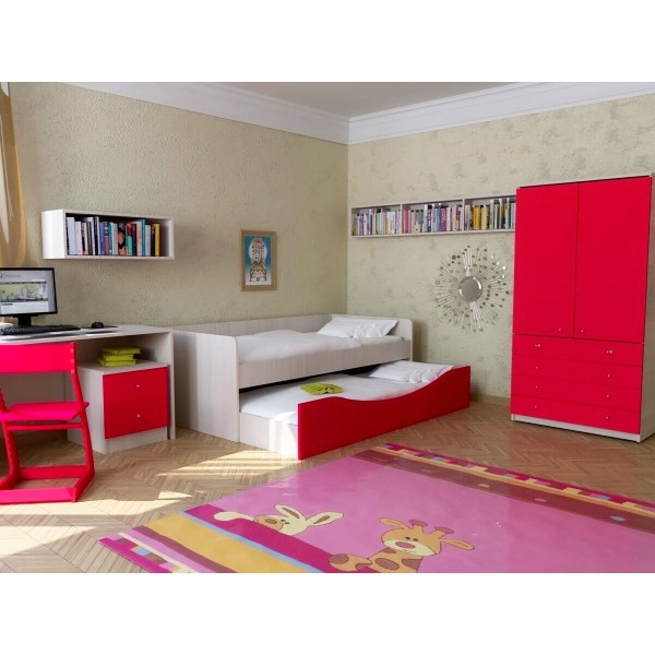 Red shades in a child’s bedroom