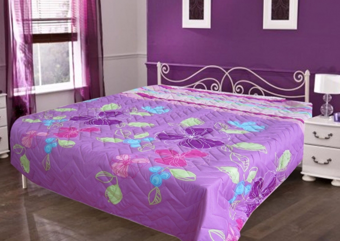 Bedspread for cots and teens