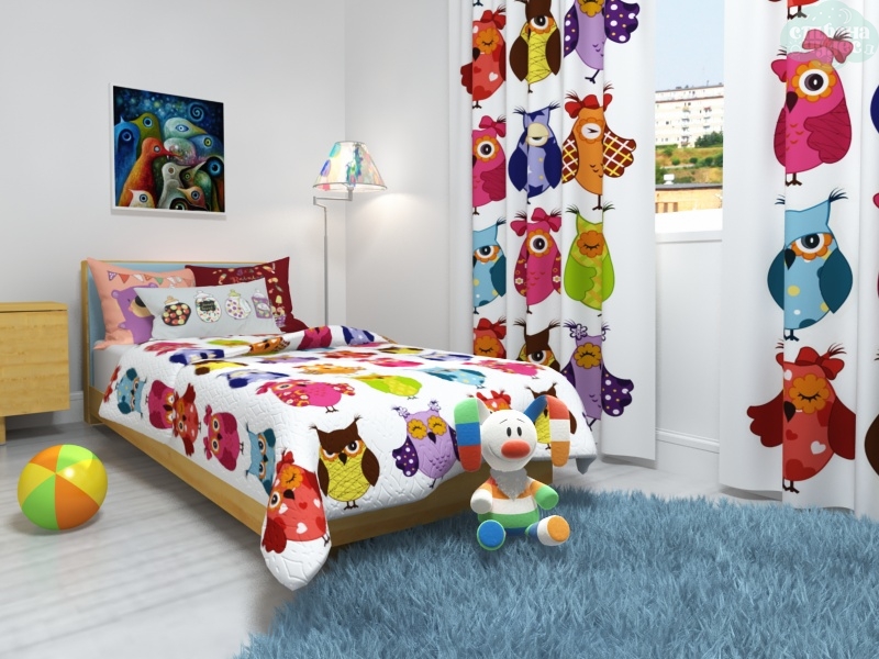 The bedspread for a crib can be bright, with the image of your favorite characters